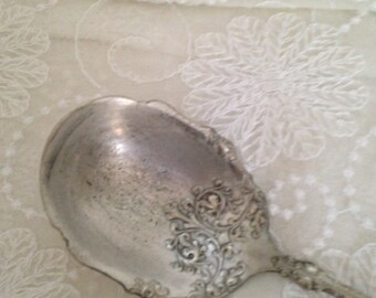 Lovely Embossed Ornate Serving Spoon Made by 1847 Rogers Bros A1