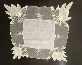 Vintage Handkerchief / Yellow Tulle Lace