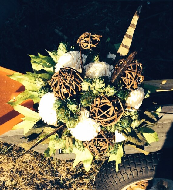 Natural hops and sola wood flowers