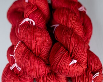 Rosy ekologisk merino Rubinröd