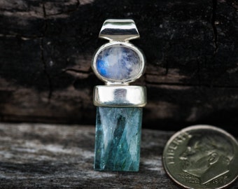 Aquamarine & Moonstone pendant ~ Little Aquamarine Moonstone Pendant ~ Aquamarine March birthstone - Aquamarine Rainbow Moonstone
