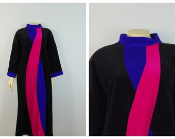 Vintage Vanity Fair Robe Hot Pink & Purple Swirl Full Length Winter Robe Modern Size Petite Modern Medium to Large Petite