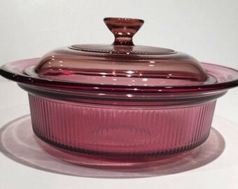 Pyrex Visions Cranberry Ribbed 1.5 Quart, 1.5 Liter Pyrex Cranberry Casserole Cooking Dish with Lid, Pyrex Purple Round Baking Covered Bowl