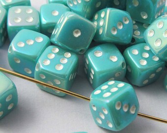 20 Vintage Turquoise AB Dice Beads Bd474
