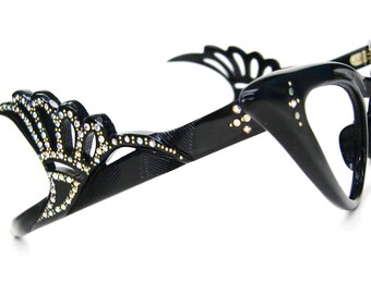 Vintage 50s Black Pointy Cat Eye Eyeglasses Frame