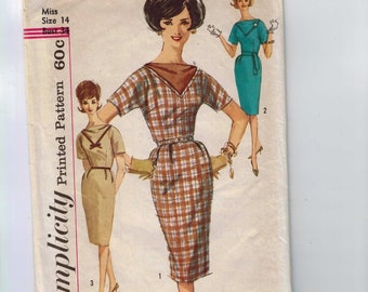 1960s Vintage Sewing Pattern Simplicity 7072 Jiffy Sheath Dress Size 14 Bust 34 1967
