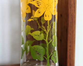 Vintage Yellow Fading into Green Libbey Floral Drinking Glass,