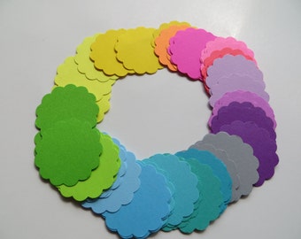 Scalloped Paper Circles - Set of 51