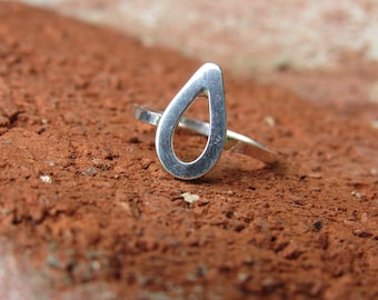 Teardrop – Sterling Silver Ring