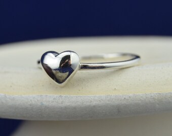 Sterling silver tiny heart ring in sizes 4, 6, 8, 9