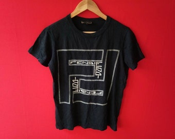 vintage fendi women medium size t shirt