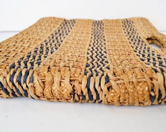 Woven straw bag