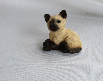 Vintage Sandicast Like Siamese Kitty Cat Figurine