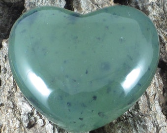 Serpentine New Jade Heart, Serpentine, New Jade, Green Heart, Crystal Heart, Crystal Healing, Healing Crystal, Green Crystal, Meditation