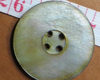 2.6 cm grey shell button - #5614_26