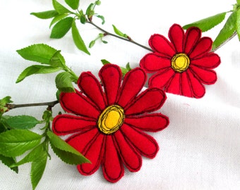 Brooch Red Gerbera. 2in1 Set. Red Flower. Textile Art Felt Brooch. Free Hand Machine Embroidery. Mother's Day Gift.