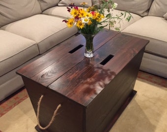 Gorgeous Vineyard Storage Cart