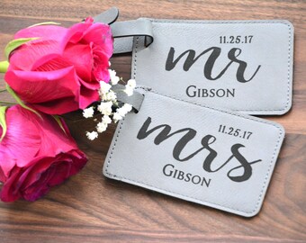 Personalized Mr & Mrs Luggage Tags Wedding Luggage Tags, Bride Groom Luggage Tags Bride Groom Bag Tags, Wedding Bag Tags Pair of 2 Honeymoon