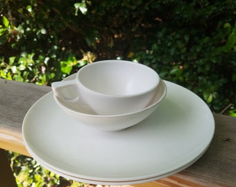 Vintage Sun Valley MELMAC dishes - Melamine - 1 tea/coffee, 1 bowl, 2 plates all white- mid century/ retro