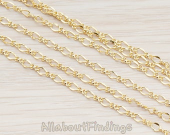 CHN029-G // Glossy Gold Plated Figaro Chain, 1 Meter.