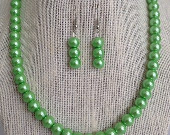 Lime Green Necklace, Green Bridesmaid Jewelry, Bridal Jewelry Set, Green Pearl Necklace Earring Set, Bridesmaid Gift Idea, Green Wedding