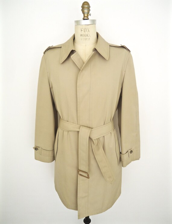 London Fog Khaki Trench Coat with belt / vintage short belted
