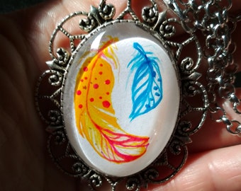 Necklace with feathers