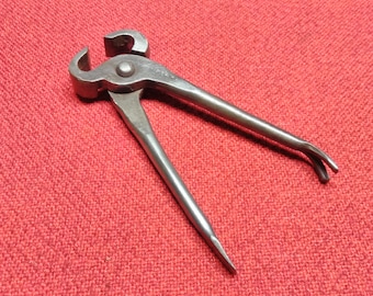 Antique P.S. & W Co. Pexto 8" Farriers Tool Nippers Nail/Tack Puller Screwdriver Multi Tool