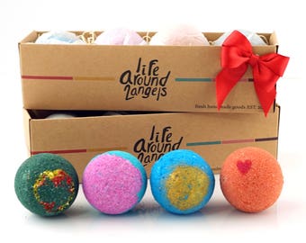 4 Bath Bombs Gift Pack, Perfect Gift Set For Family, Friends, Co Worker, Parties!! Handmade in USA with Fresh Ingredients