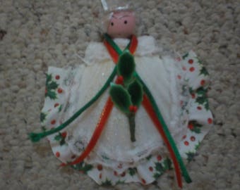New Seashell Angel Ornament Christmas - Party Favor - Hostess Gift - Gift Tag - Holidays - Winter - Teacher's Gift