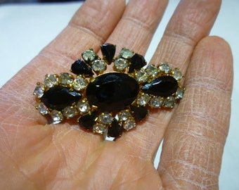 L53 Vintage Black & Clear Rhinestone Brooch.