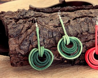 Earrings pair paper mache with metal core Canapart artisan 50% off. 02
