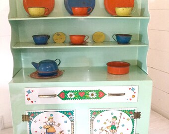 1940s Wolverine metal tin kitchen hutch Dutch children -vintage -miniature kitchen - Hansel and Gretal -excellent condition -doll size