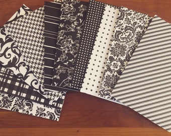 10 Pack of Classic Black & White Envelopes
