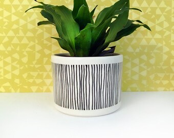 Black Striped Planter-medium