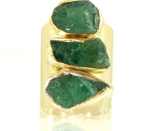 Emerald Ring, Emerald, May Birthstone, Raw Emerald Ring, Statement Ring, Statement,Gift, Crystal, Gold Gemstone Ring, Natural Emerald Ring.