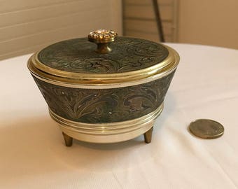 English musical powder box