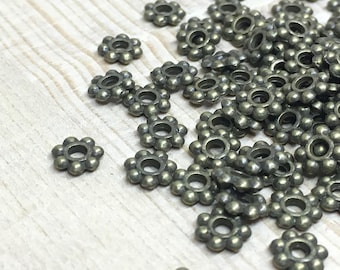 30 pcs metal Flower beads, Daisy beads, Spacer, Antique silver, gold and Bronze