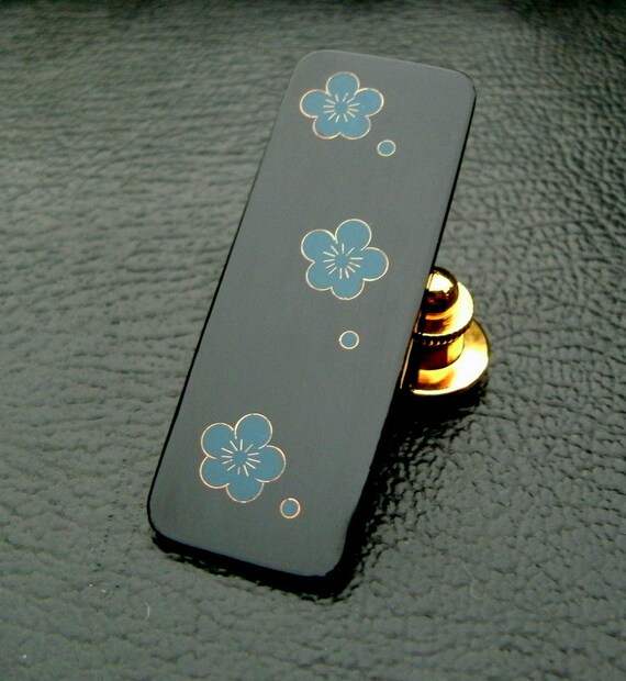 Items similar to Japanese Art Lapel Pin Floral Lapel Pin Japanese