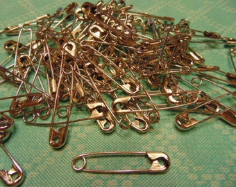 50 safety pins, about 1 1/2 inch