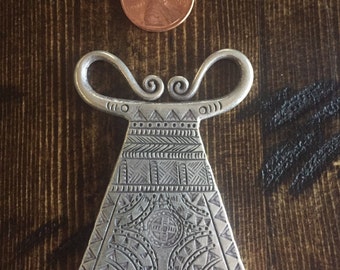HT-181 Thai Hill Tribe Fine Silver Pirit Lock