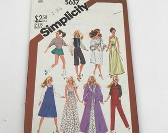 Simplicity 5637 Barbie Wardrobe Clothes Sewing Pattern UNCUT