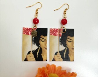 Pendant paper earrings