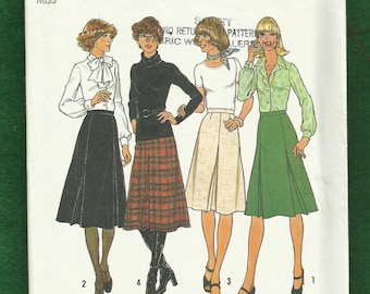 1976 Simplicity 7625 Inverted Pleated Skirts Size 12