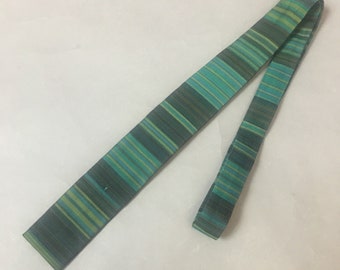 Vintage skinny tie / vintage tie / striped tie / skinny tie