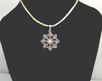 Snowflake - silver filigree pendant