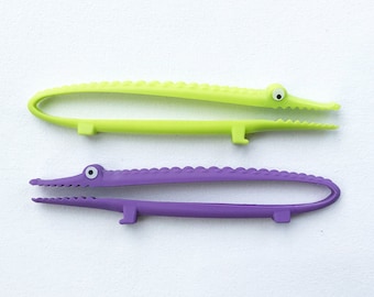 Croc Tweezers - fine motor development, busy bag accessory, crocodile tweezers, Kindergarten, Pre- K, preschool activities, learning tool