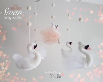 Swan Baby Mobile - Crib Mobile - Cot Mobile - Animal Mobile - Bird Mobile - White Mobile - Nursery Mobile - swan mobile