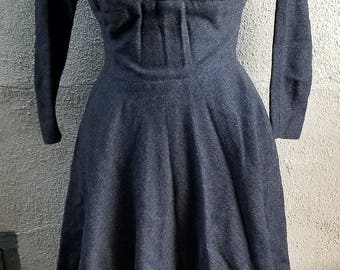Vintage Anne Fogarty Woolf Bros. Grey Wool Dress Signature Silhouette