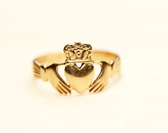 Claddagh Ring Gold, 14K Gold Claddagh Ring, Irish Claddagh Ring, Vintage Claddagh Ring, Gold Heart Ring, 14K Gold Ring, Size 6.5 Ring